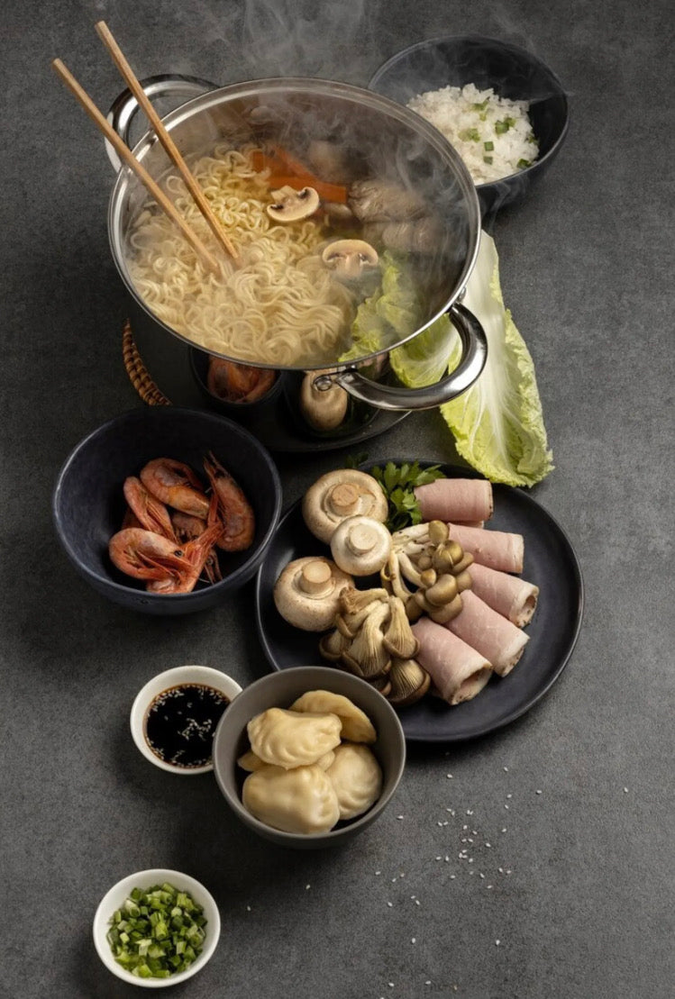 Batería de Cocina 6 Piezas en Acero Inoxidable con Tapas - Apta para Todo Tipo de Cocinas